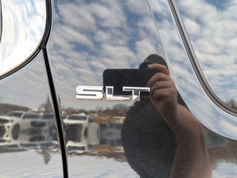 Used 2019 GMC Acadia SLT image 7