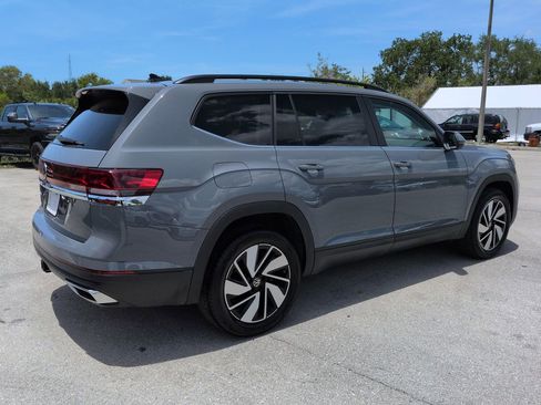 Used 2026 Volkswagen Atlas SE FWD image 5