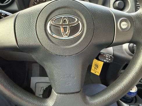 Used 2011 Toyota RAV4 2WD w/ Base L4 Extra Value Pkg image 32