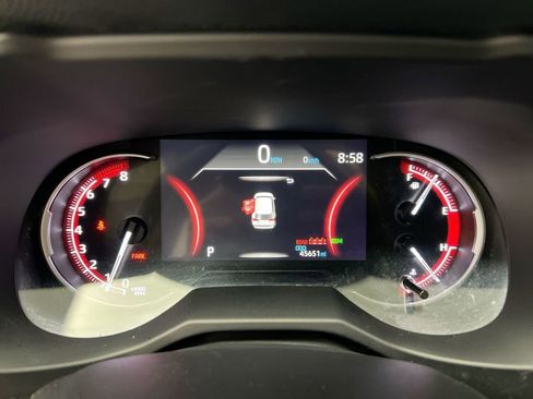 Used 2024 Toyota RAV4 XLE FWD image 12