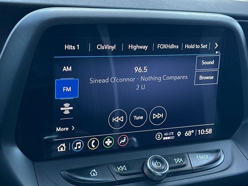 Used 2023 Chevrolet Camaro LT w/ Technology Package image 16