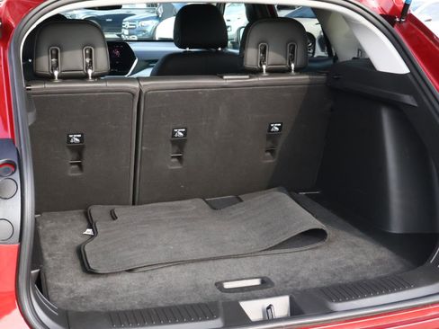 Used 2025 Chevrolet Trax LT w/ LT Convenience Package image 20