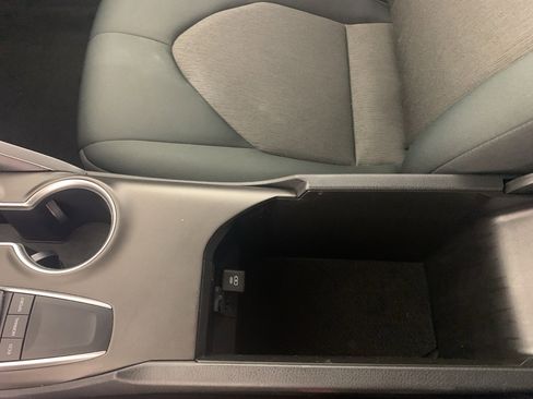 Used 2023 Toyota Camry LE image 29