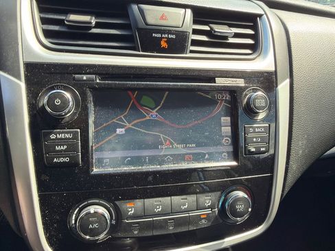 Used 2018 Nissan Altima 2.5 SR w/ SR Midnight Edition image 13