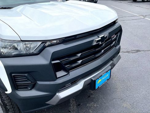 Used 2024 Chevrolet Colorado Trail Boss AWD/4WD image 30