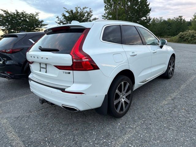 Used 2018 Volvo XC60 T8 Inscription w/ Luxury Seat Package AWD/4WD image 5
