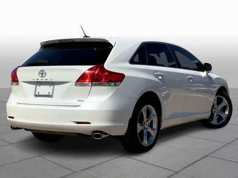 Used 2011 Toyota Venza AWD w/ Premium Pkg #2 image 12
