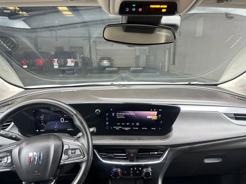 Used 2025 Buick Encore GX Preferred image 33