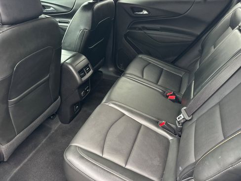 Used 2018 Chevrolet Equinox Premier image 12