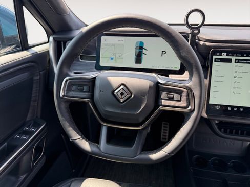 Used 2023 Rivian R1T Adventure image 12
