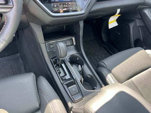 Used 2025 Subaru Ascent Bronze Edition w/ Popular Package #2 image 30