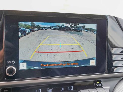 Used 2025 Toyota Camry SE image 16