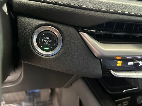 Used 2025 Cadillac XT4 Premium Luxury FWD image 50