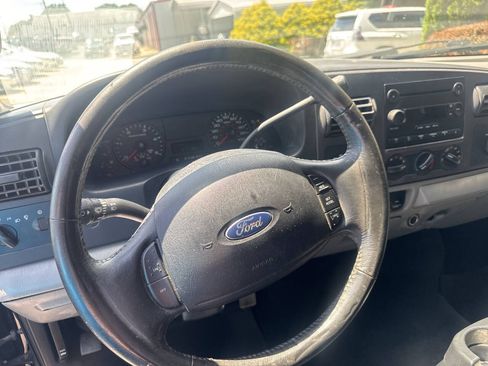 Used 2006 Ford F250 XLT AWD/4WD image 22