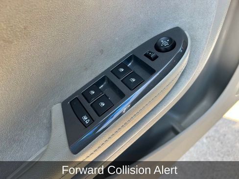 Used 2013 Chevrolet Volt Premium w/ Premium Trim Package FWD image 12