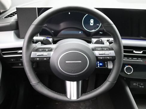 New 2025 Hyundai Sonata Limited image 21