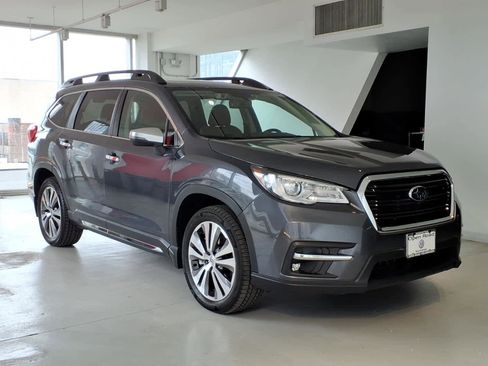 Used 2022 Subaru Ascent Touring AWD/4WD image 3