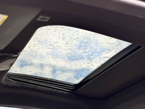 Used 2021 BMW 430i Coupe w/ Convenience Package image 13