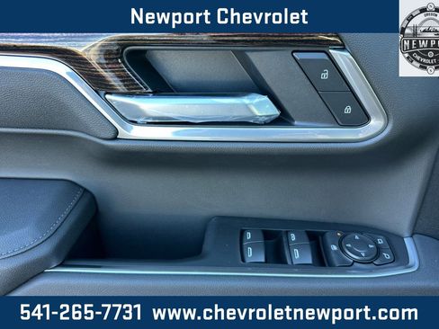 New 2026 GMC Sierra 1500 Elevation w/ LPO, Elevation Black Package image 12