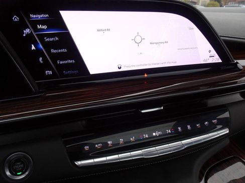 Used 2022 Cadillac Escalade ESV Premium Luxury w/ LPO, Radiant Package image 18