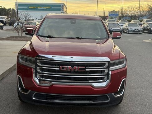 Used 2022 GMC Acadia SLE image 9