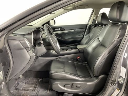 Used 2023 Nissan Maxima SV w/ Floor Mat Group image 11