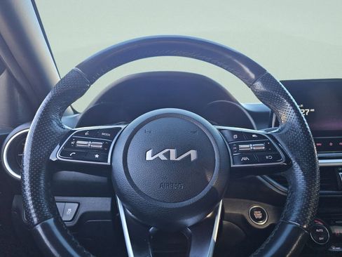 Used 2023 Kia Forte GT-Line image 31