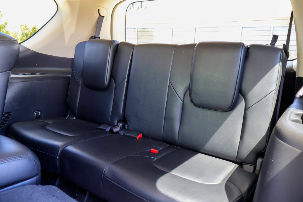 Used 2024 Nissan Armada SL w/ Captain's Chairs Package RWD image 11