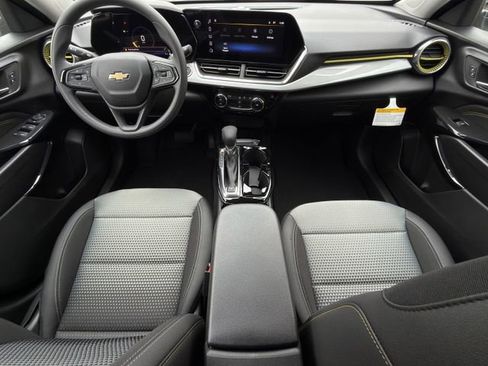 New 2026 Chevrolet Trax LT image 10