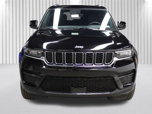New 2025 Jeep Grand Cherokee Laredo X w/ Luxury Tech Group I image 40