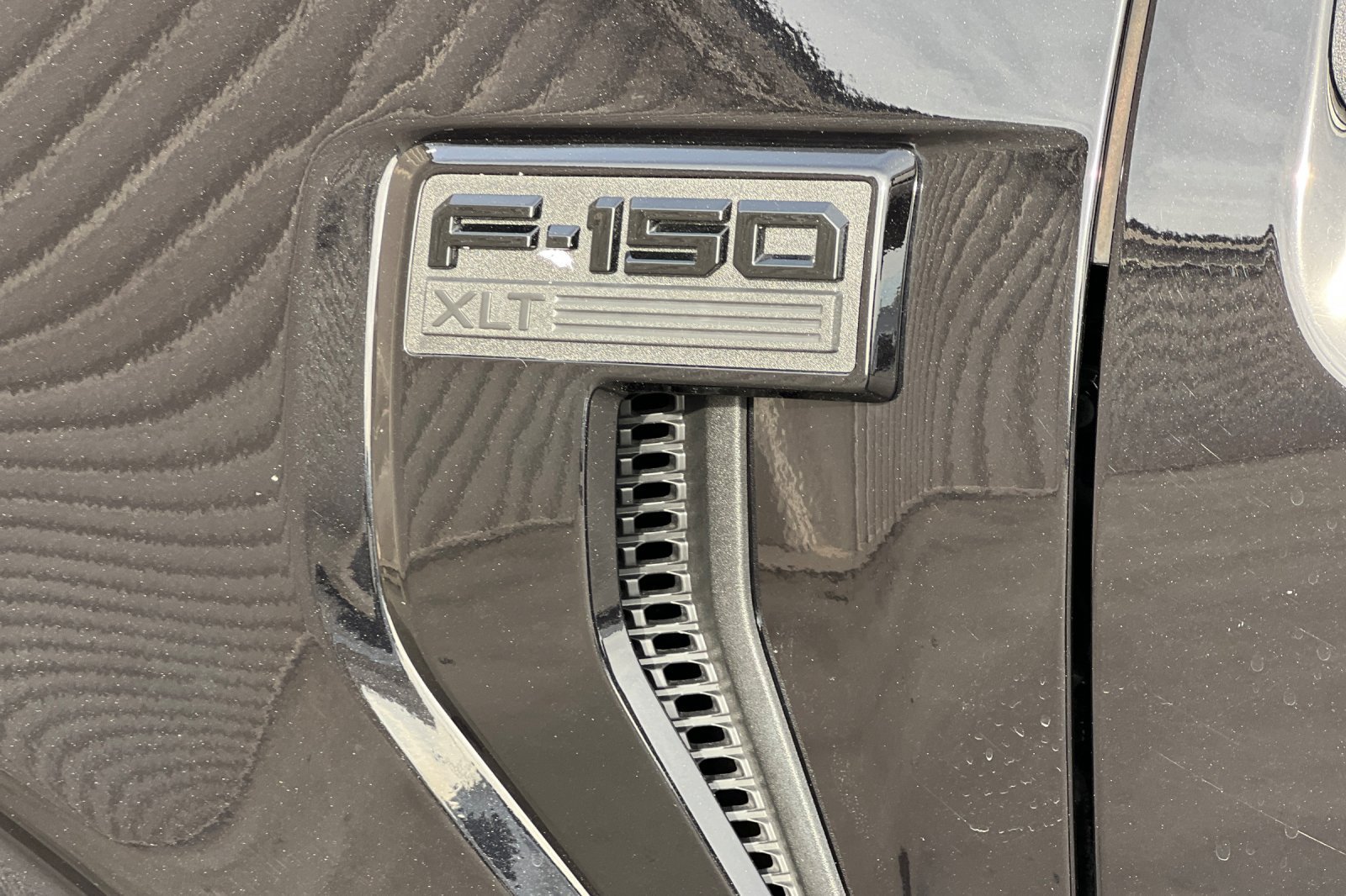Used 2024 Ford F150 XLT w/ Equipment Group 302A MID AWD/4WD image 9