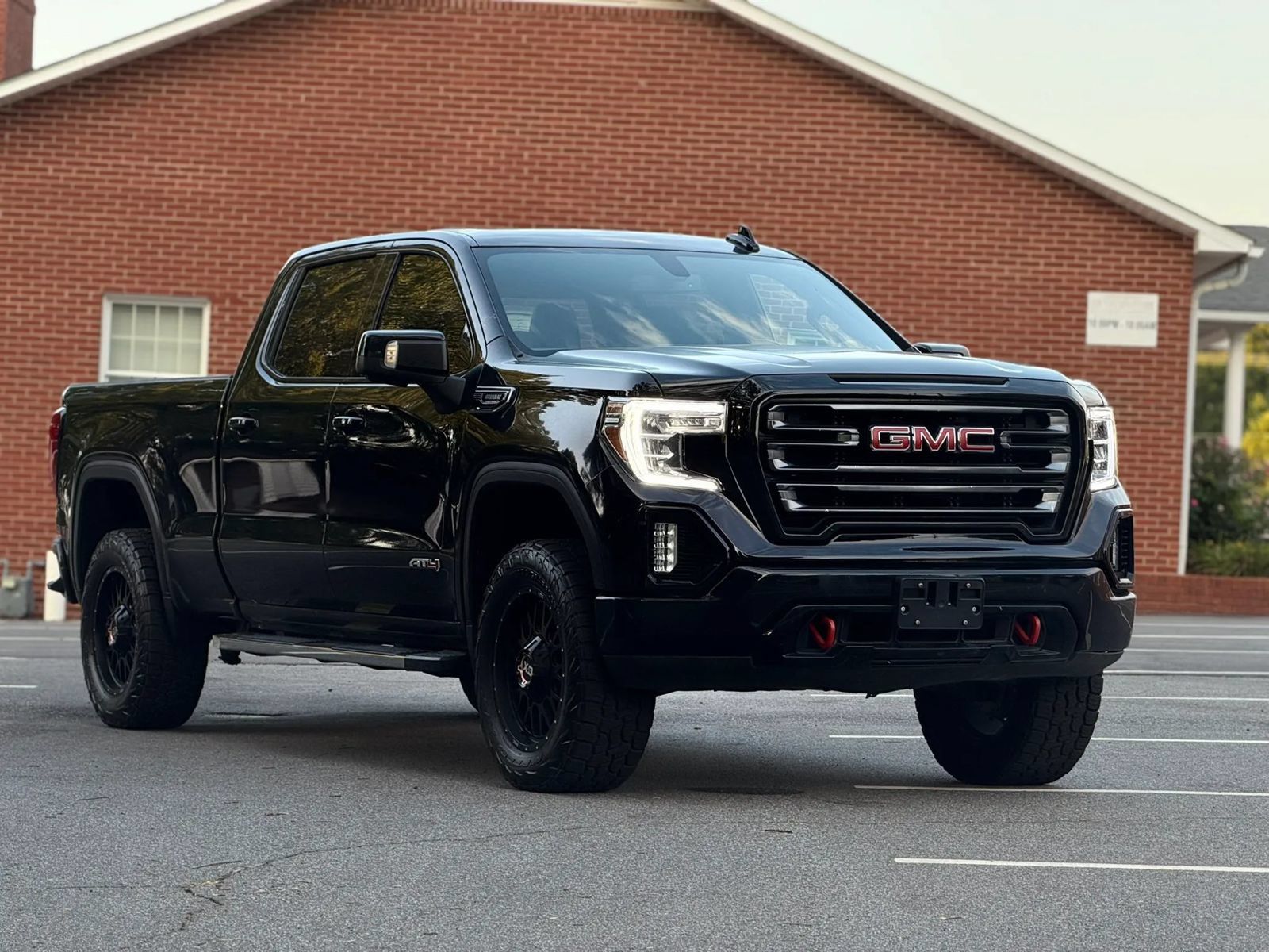 Used 2021 GMC Sierra 1500 AT4 AWD/4WD image 9