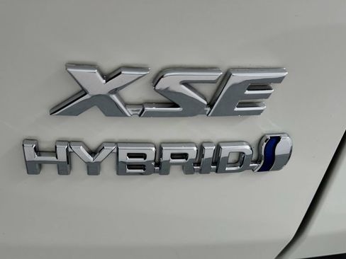 Used 2020 Toyota RAV4 XSE AWD/4WD image 14