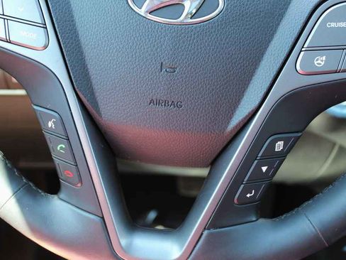 Used 2015 Hyundai Santa Fe Limited w/ Option Group 04 AWD/4WD image 18