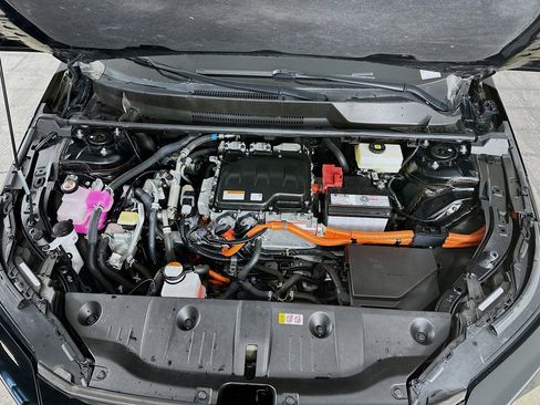 Used 2023 Toyota bZ4X XLE image 33