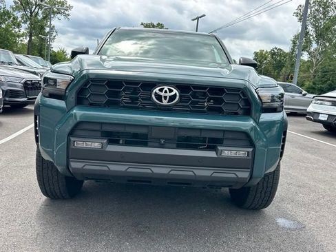 Used 2025 Toyota 4Runner TRD Off-Road Premium AWD/4WD image 21