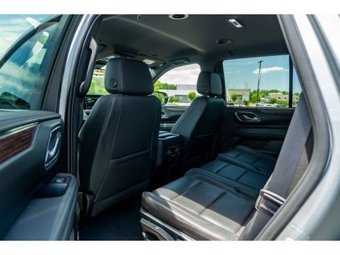 Used 2023 Chevrolet Tahoe High Country AWD/4WD image 14