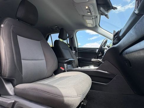 Used 2022 Ford Explorer XLT AWD/4WD image 33