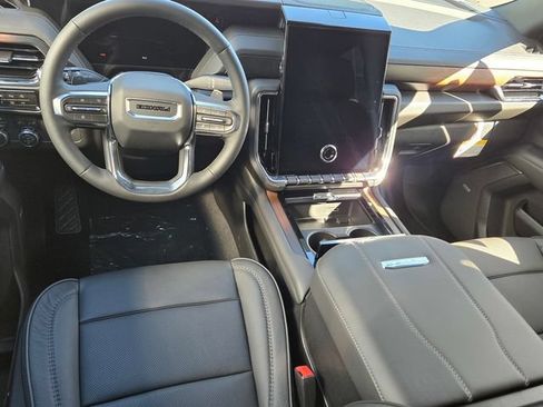 New 2026 GMC Yukon Denali AWD/4WD image 8