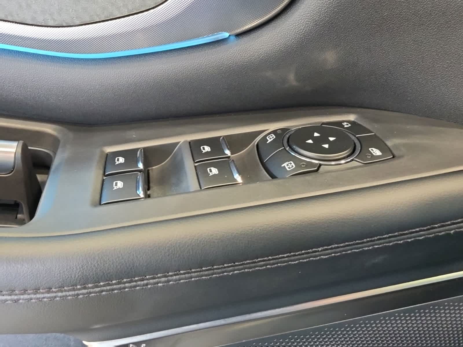 Used 2025 Ford Expedition Tremor AWD/4WD image 23