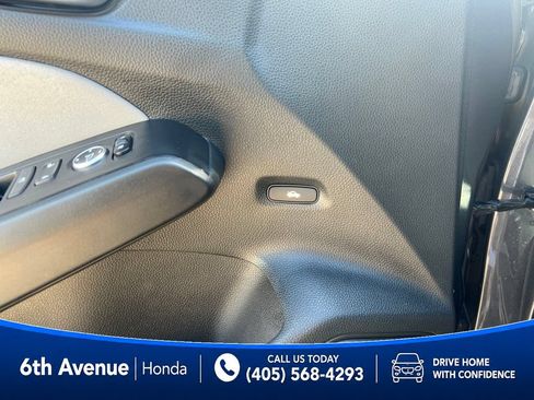 Certified 2025 Honda Civic Sport image 22