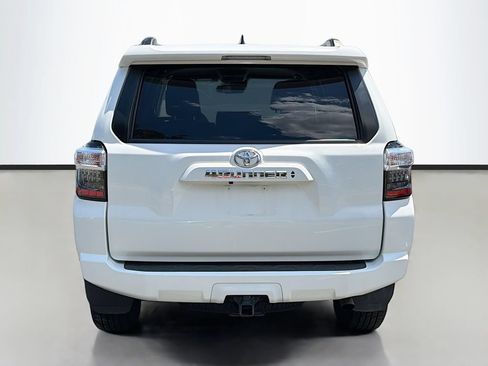 Used 2022 Toyota 4Runner SR5 RWD image 6