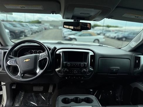 Used 2015 Chevrolet Silverado 1500 LTZ Z71 AWD/4WD image 2