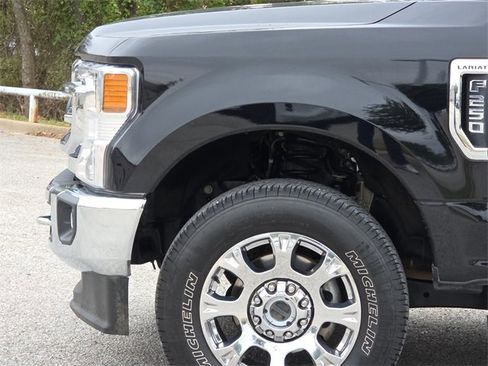 Used 2020 Ford F250 Lariat w/ Chrome Package image 5