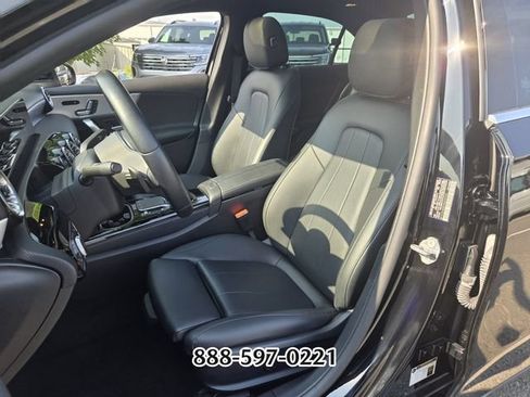 Used 2022 Mercedes-Benz A 220 image 9