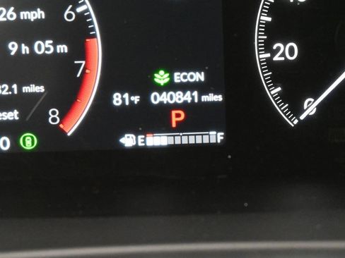 Used 2025 Honda CR-V LX image 27
