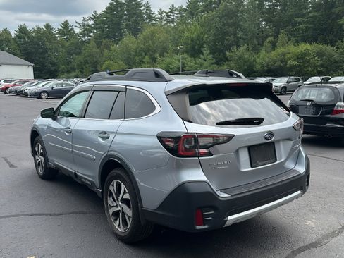 Used 2022 Subaru Outback Limited image 6