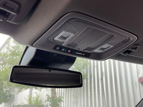 Used 2025 GMC Sierra 1500 SLT image 23