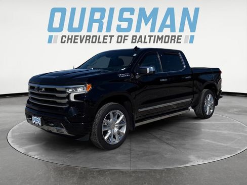 Used 2023 Chevrolet Silverado 1500 High Country w/ High Country Premium Package image 2