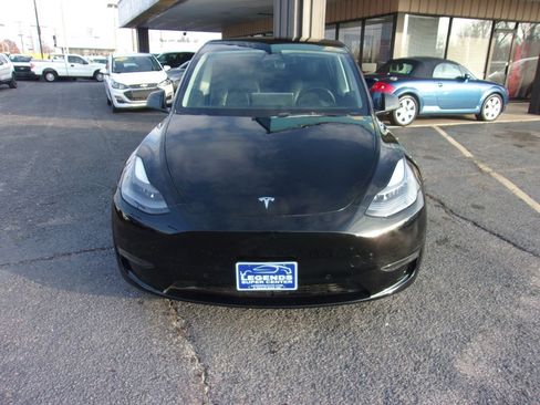 Used 2021 Tesla Model Y Performance image 3